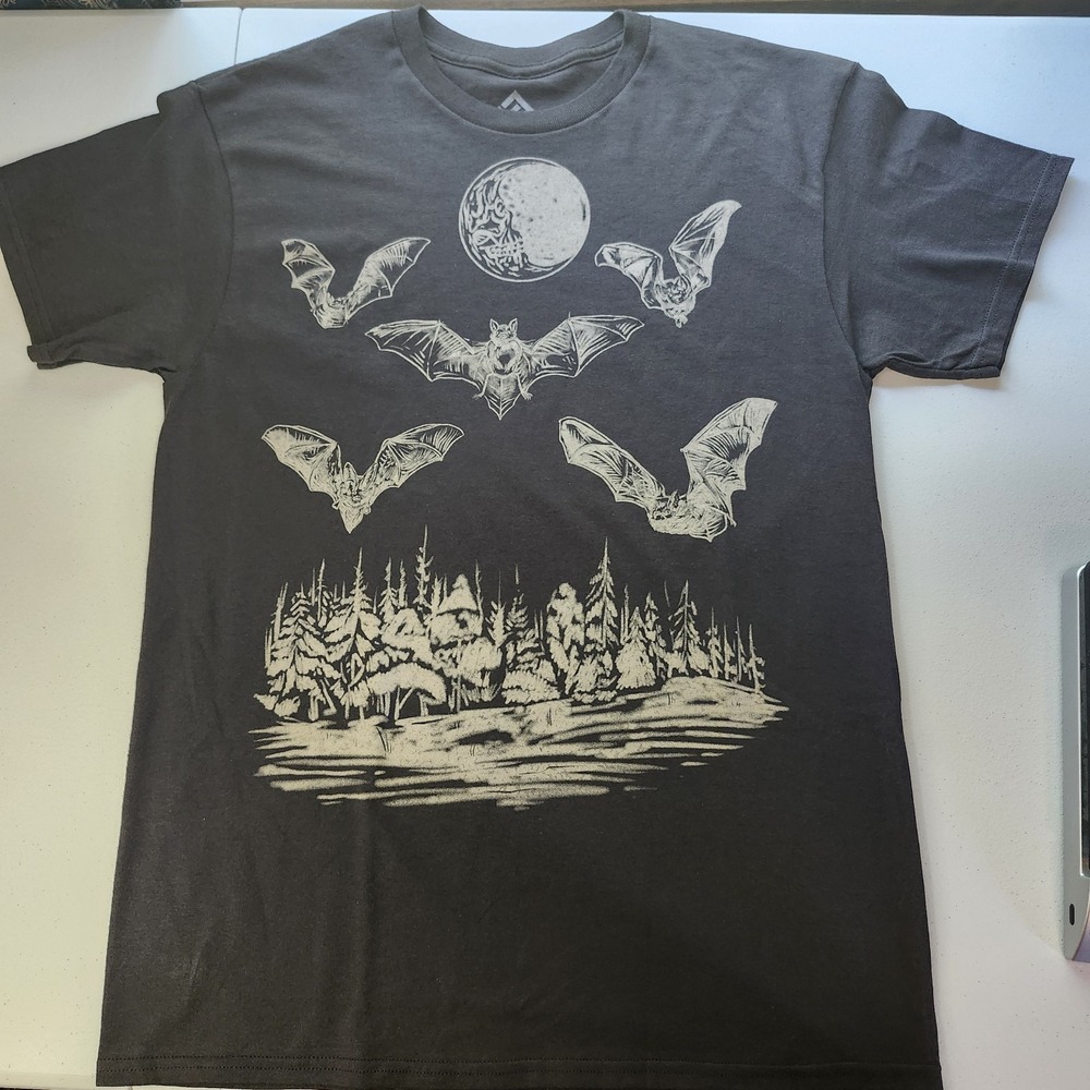 Men's Med Bats Moon Forest 100% Cotton T-Shirt Black Gothic Halloween NWOT